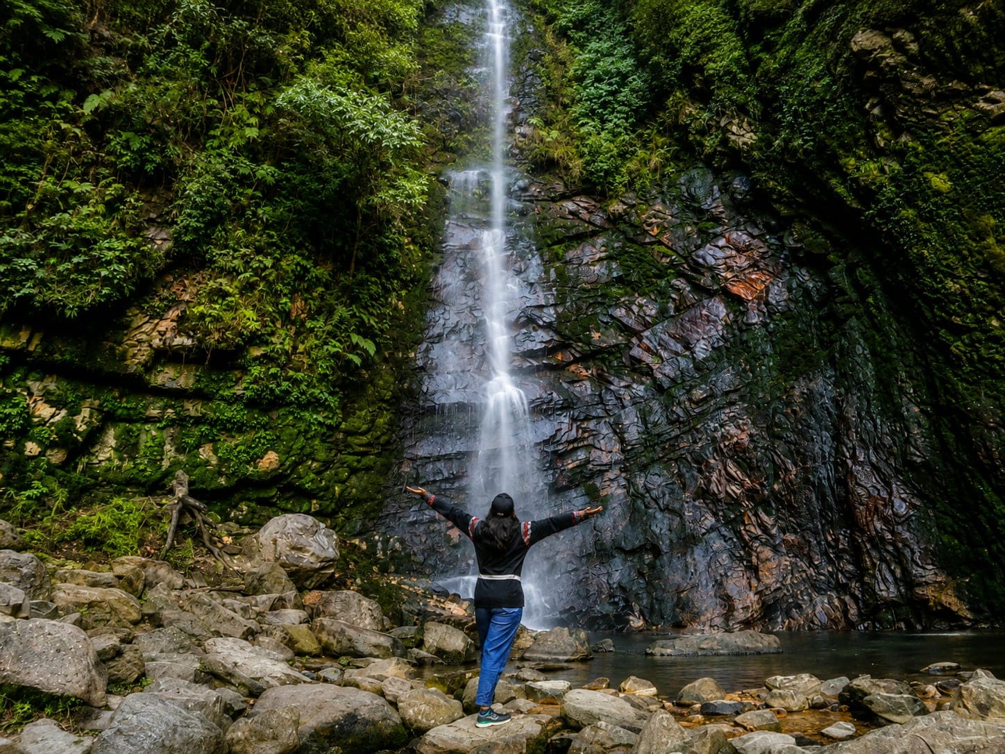 Choi Waterfall in the Tirthan Valley